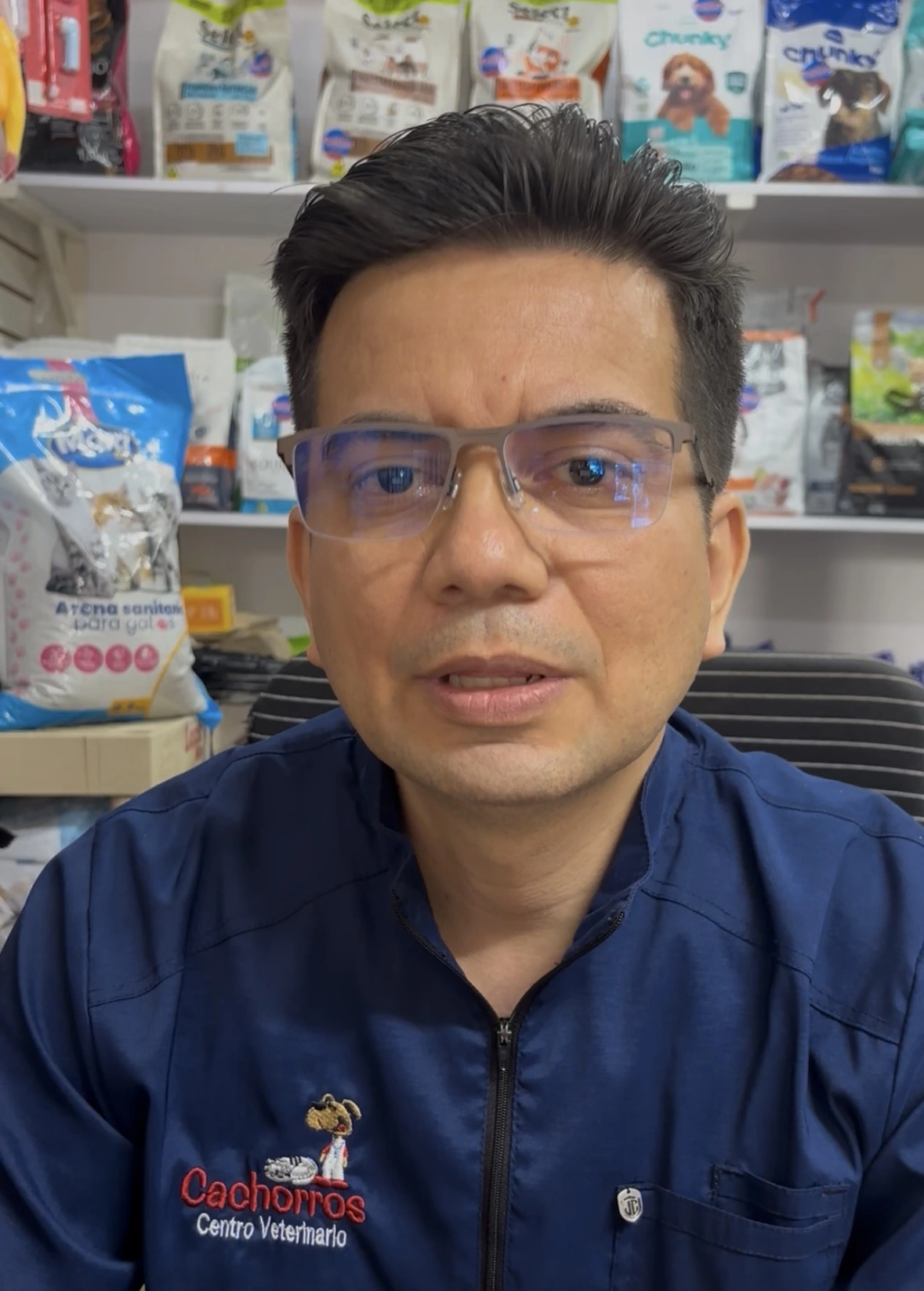 Veterinario Edinson Ortegón Santana, del Centro Cachorros. (Foto: EL PILÓN)