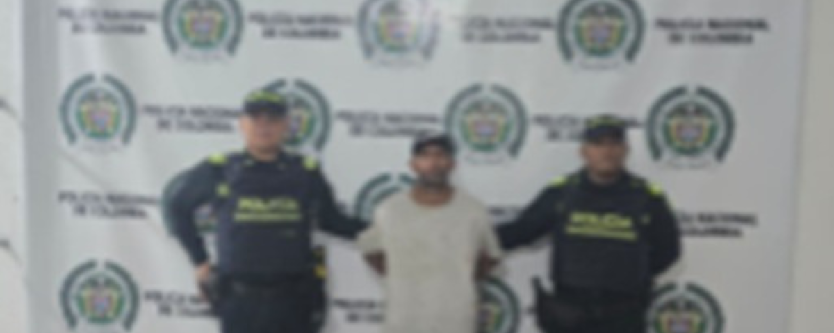 El presunto agresor fue detenido en el barrio El Carmen. La víctima recibió atención médica y el caso quedó en manos de la Fiscalía.