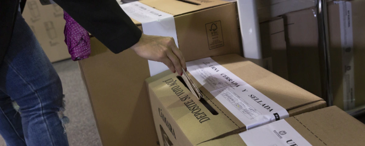 La norma establece que la custodia de estos documentos oficiales recae exclusivamente en los secretarios de cada junta y no en sus presidentes.