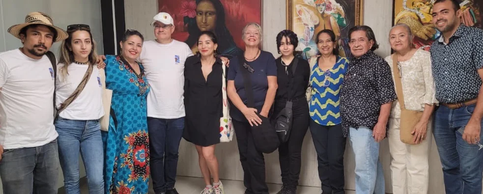 Mientras Juan Carlos gerencia y Leonor administra, Tannia y César ponen el cuerpo y la fe.