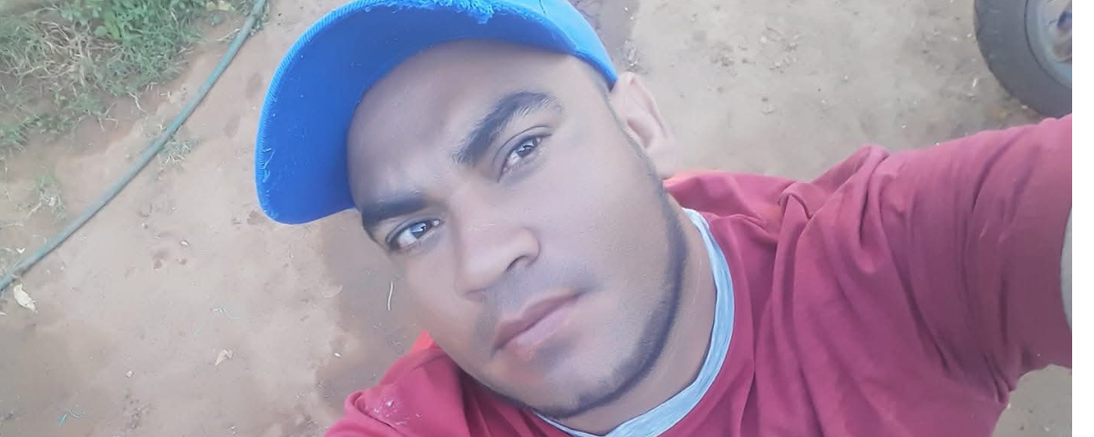 Toncel Fuenmayor fue trasladado de urgencia a un centro hospitalario; sin embargo, el personal médico confirmó que ingresó sin signos vitales debido a la gravedad de las heridas causadas por proyectil de arma de fuego.