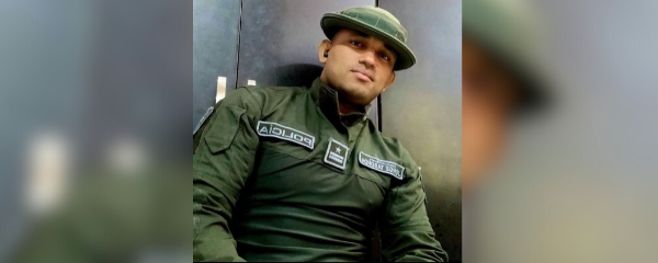 Tras el hostigamiento, unidades de la Policía y el Ejército mantienen operativos en el área para establecer la autoría del ataque y prevenir nuevos hechos de violencia.