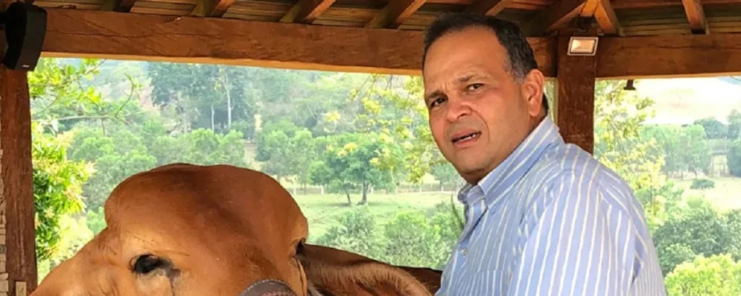 web-Ñeñe Hernández, ganadero del Cesar.