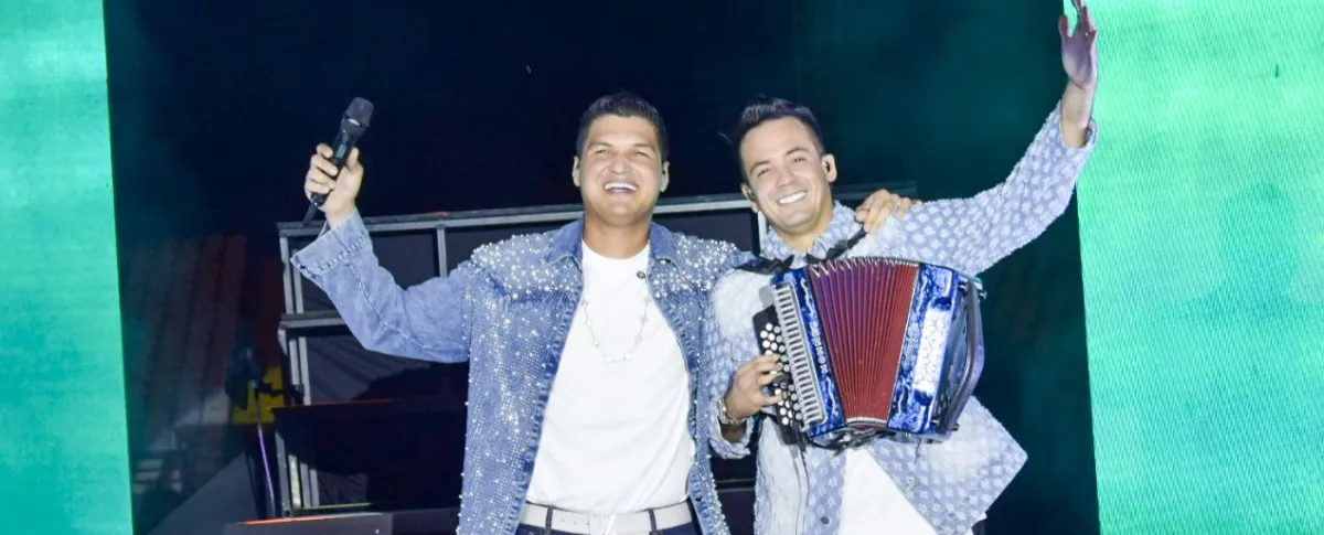 Elder Dayán Díaz y Carlos Rueda oficializaron su unión artística.