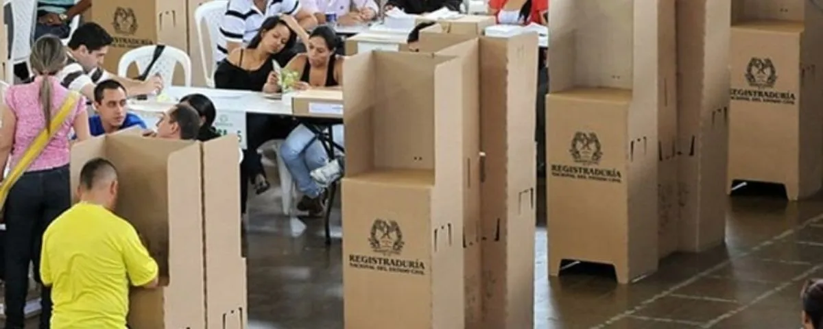 Ciudadanos de Valledupar ejerciendo su derecho al voto en las elecciones 2026