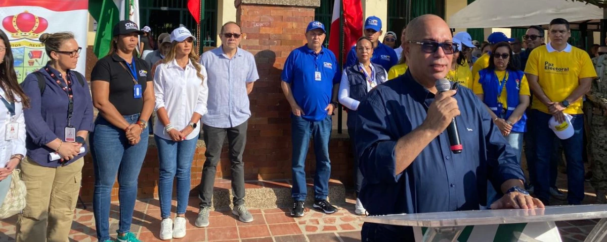 La Policía y el Ejército Nacional mantienen activos los planes de contingencia para vigilar los puntos críticos.