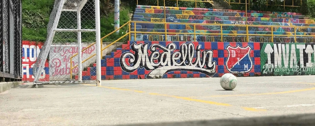 El fútbol profesional en Colombia atraviesa una etapa de transformación profunda.