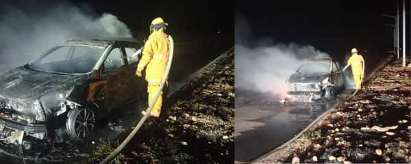 El incendio se extendió durante aproximadamente 15 minutos, consumiendo gran parte del automotor.