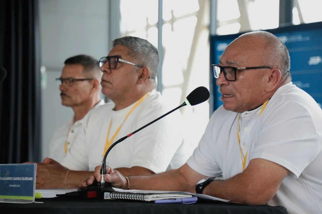 Exintegrantes del Bloque Caribe de las extintas Farc-EP comparecen ante la JEP y aceptan crímenes de lesa humanidad por secuestros en el Cesar y La Guajira, incluido el caso de la Cacica. Foto: JEP