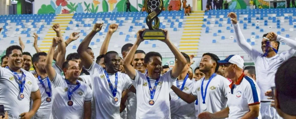 El Festival de la Leyenda Vallenata también se vive a punta de goles. Foto: Said Armenta.