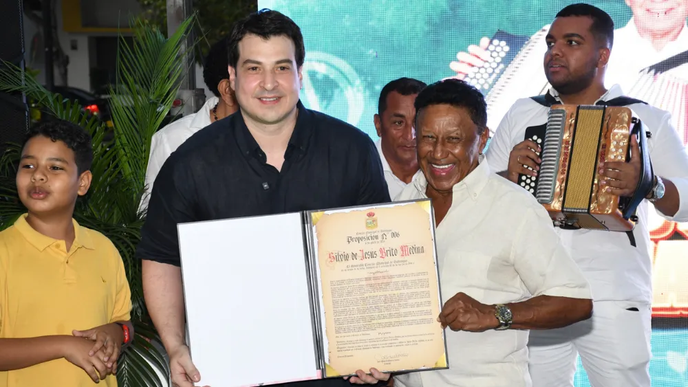 Emilio Oviedo fue reconocido por el Concejo de Valledupar.