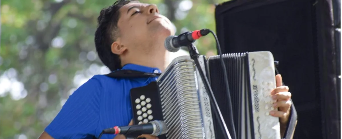 Acordeoneros aficionados en el Festival Vallenato.