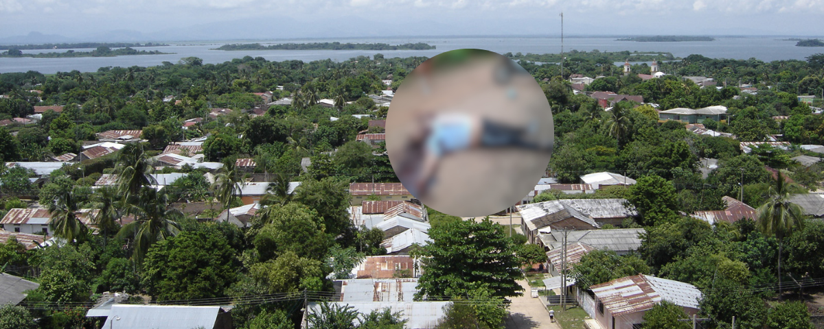 En el lugar también fue observada una motocicleta y algunas pertenencias dispersas, lo que hace presumir que el hecho ocurrió en ese mismo punto.