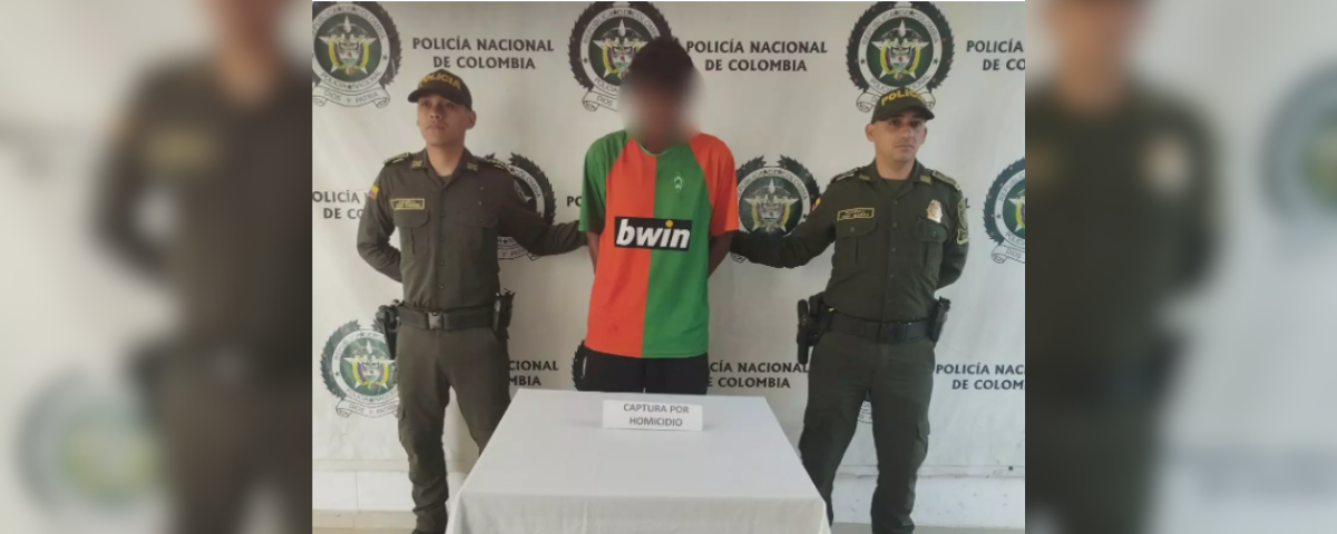 La rápida reacción de los uniformados, tras el llamado de la comunidad, permitió ubicar e interceptar al presunto agresor en las inmediaciones del lugar de los hechos.