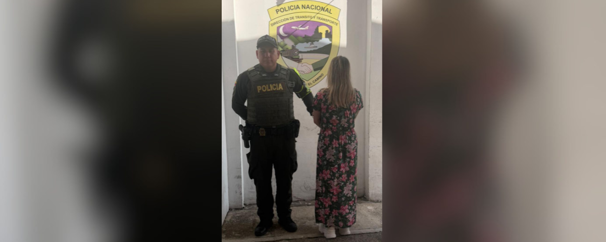 De acuerdo con las autoridades, la ciudadana había sido condenada por el delito de fabricación, tráfico y porte de armas de fuego o municiones.