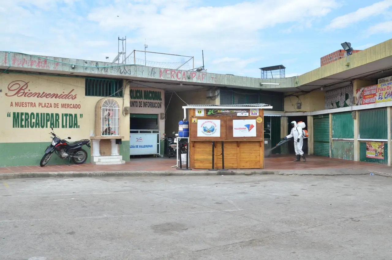 Fachada de las oficinas de Mercaupar en Valledupar, donde la gerencia y la junta directiva definen las políticas de arriendo y los acuerdos con los comerciantes del Mercado Público. Foto: Alcaldía de Valledupar.