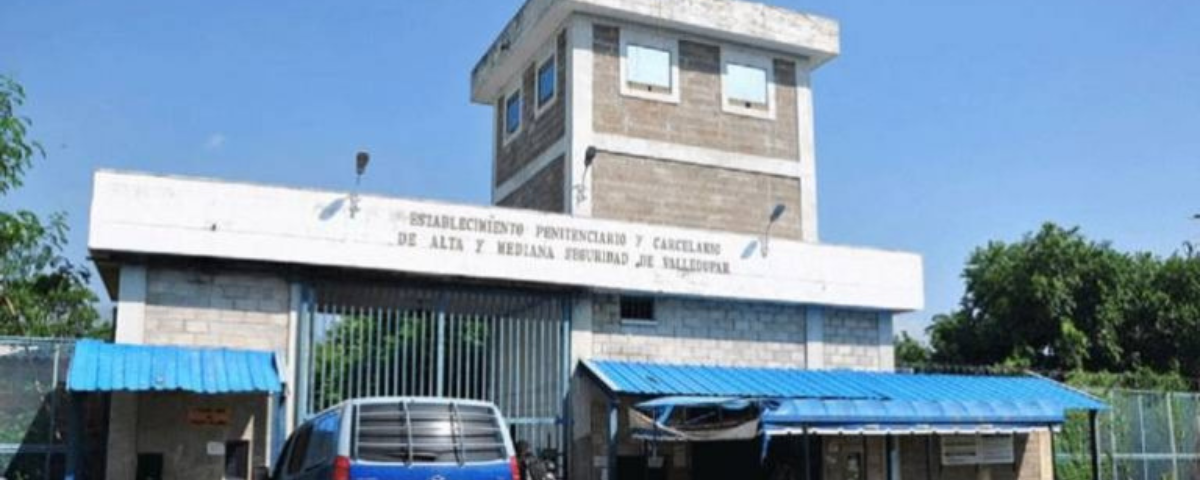 Las autoridades ahora buscan establecer si el ataque en Valledupar guarda relación con estas intimidaciones y con posibles retaliaciones por decisiones recientes dentro del sistema carcelario.