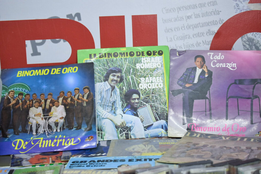 ‘CBS’ conserva más de 2.000 elepés en perfecto estado, un archivo que hoy es pretendido por el Ministerio de Cultura. Foto: Said Armenta.