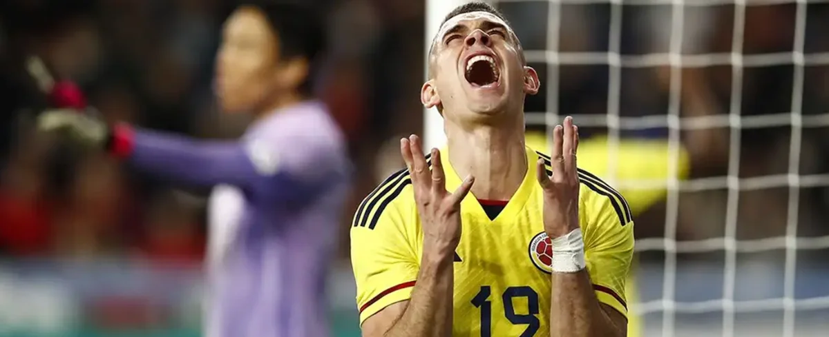 Rafael Santos Borré, futbolista.