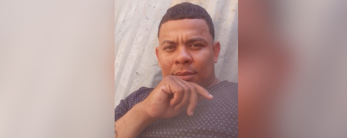 Unidades de criminalística adelantaron la inspección técnica al cadáver y recolectaron material probatorio en la escena.
