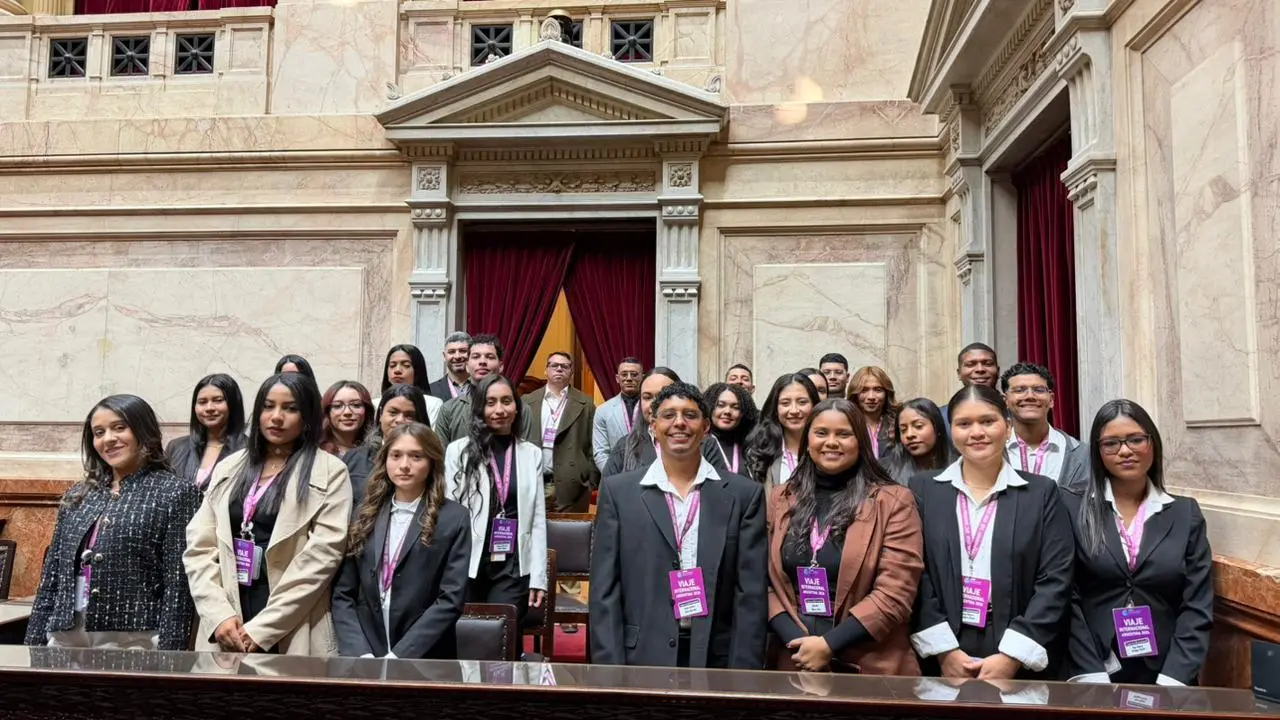 Los estudiantes realizaron ejercisios de exploración urbana en distintos sectores de Buenos Aires, como Recoleta, San Telmo y Palermo.