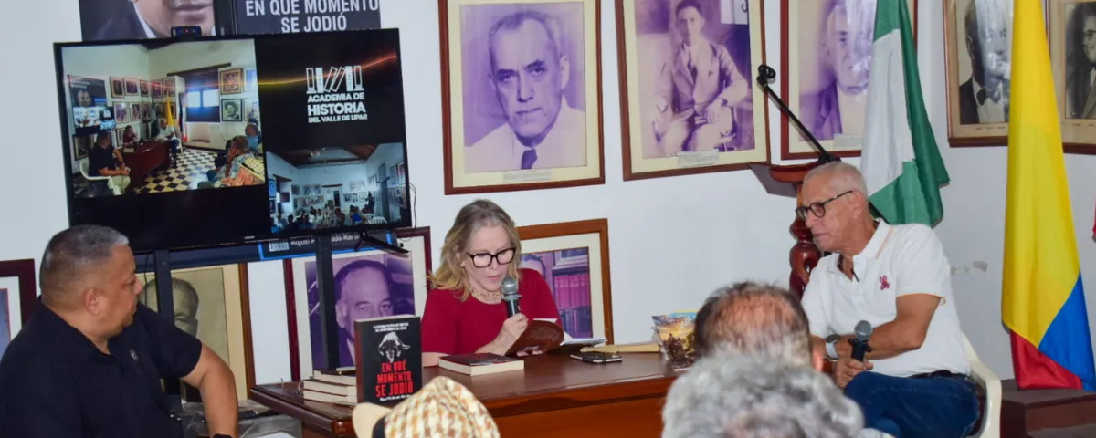 El escritor e investigador Miguel Maldonado Martínez durante la presentación de la segunda edición de su libro en FELVA 2026