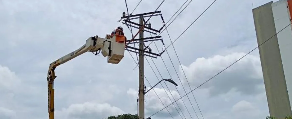 Trabajos de operadores de Afinia.