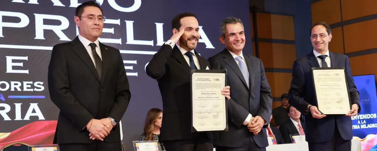 Abelardo de la Espriella recibió la credencial como presidente electo y presentó los principales lineamientos que marcarán el inicio de su gobierno.