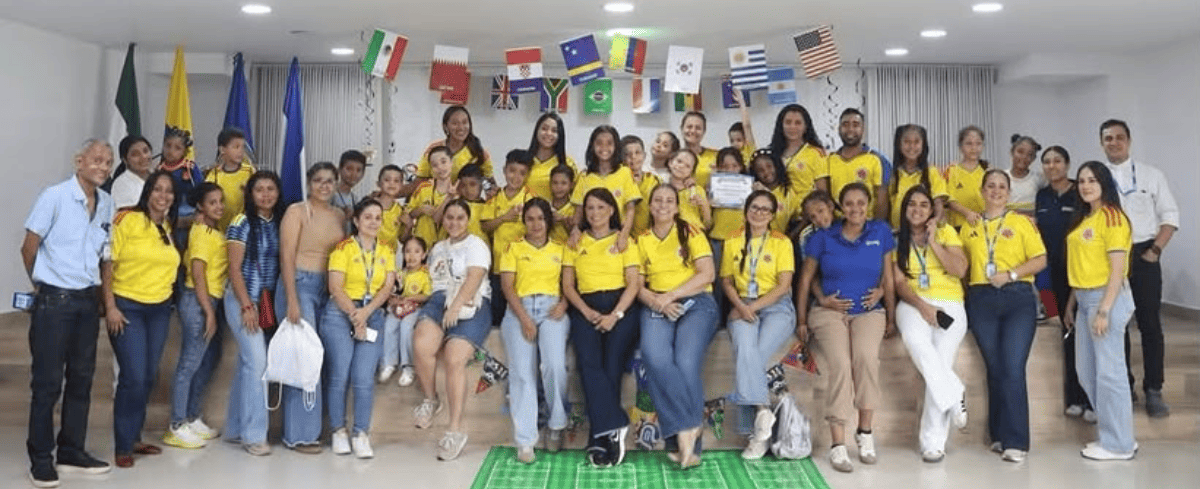 Niños y niñas participan en las actividades de cierre de las vacaciones recreativas organizadas por la UDES Valledupar.