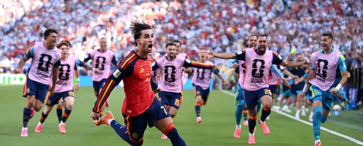 Ferrán Torres celebra el gol con el que España derrotó 1-0 a Argentina en la prórroga y se coronó campeona de la Copa Mundial de la FIFA 2026.