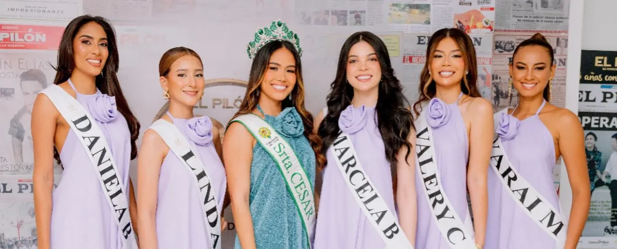 Las finalistas del Concurso de Belleza del Cesar junto a la Reina 2025, María Camila Tamayo.