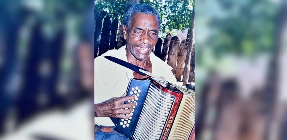 Samuel Martínez, prometió no regresar a un pueblo y cumplió