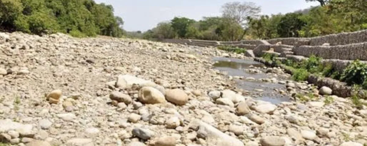 Las autoridades del Cesar hicieron un llamado a la ciudadanía para ahorrar agua y energía ante la llegada del fenómeno de El Niño y el aumento del riesgo de sequías e incendios forestales.