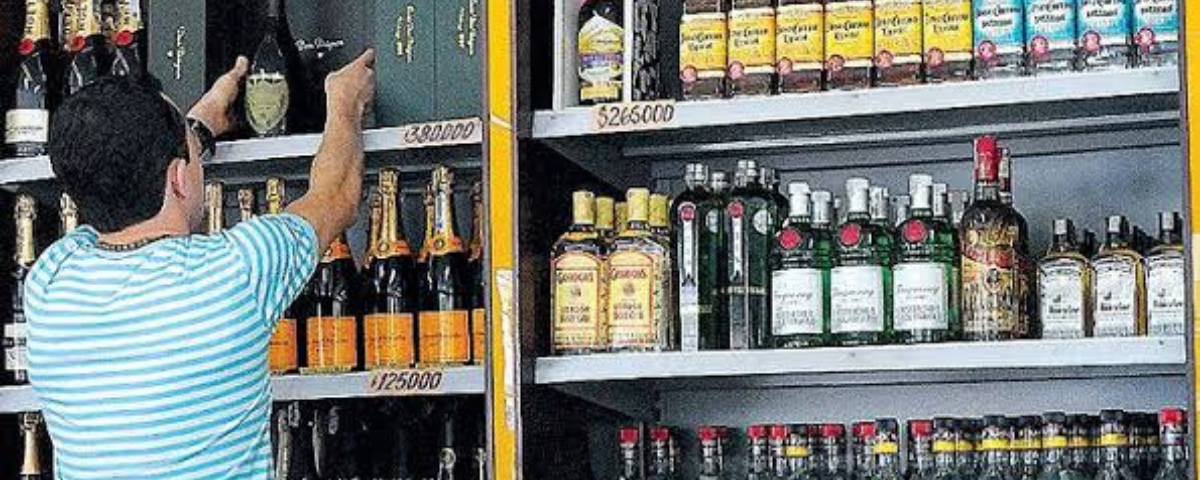 ¿Más caro tomarse un trago? Reforma tributaria propone subir el IVA de licores y vinos del 5 % al 19 %