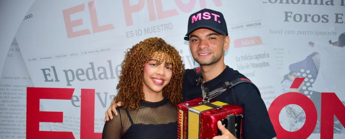 Karolay Murra y César David Ochoa son las nuevas caras del proeycto de Zona 8. Foto: Said Armenta.