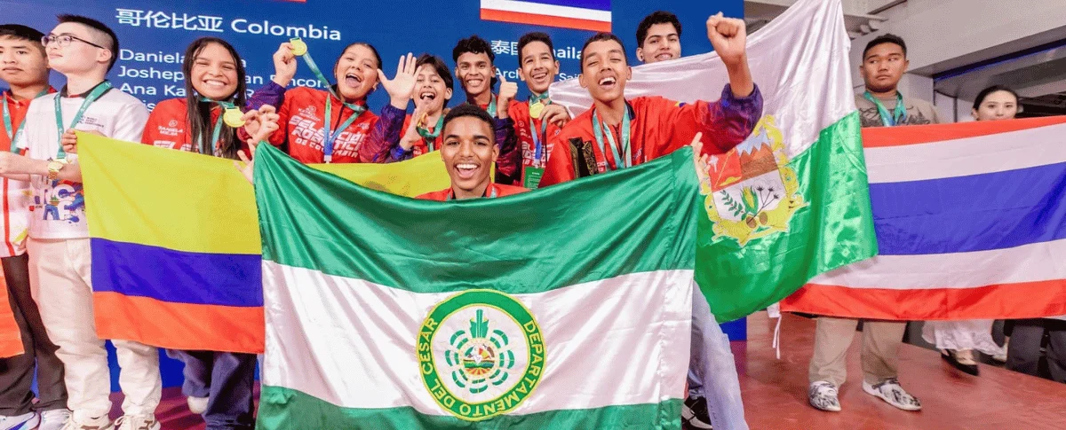 La participación de tres jóvenes del Cesar en el World Robot Contest Championships, realizado en China, terminó con reconocimientos y resultados destacados para la delegación colombiana.