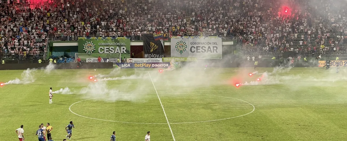 Vergonzoso: barra de Junior causó desmanes en el estadio porque el equipo perdía frente a Alianza en Valledupar