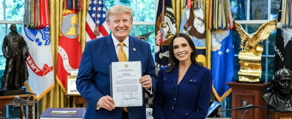 Donald Trump y María Consuelo Araújo.