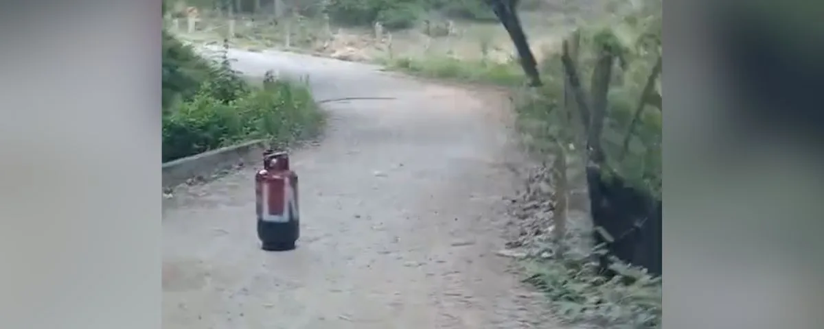 Hallan cilindro con siglas alusivas al ELN en zona rural de La Jagua de Ibirico: Ejército verifica el elemento