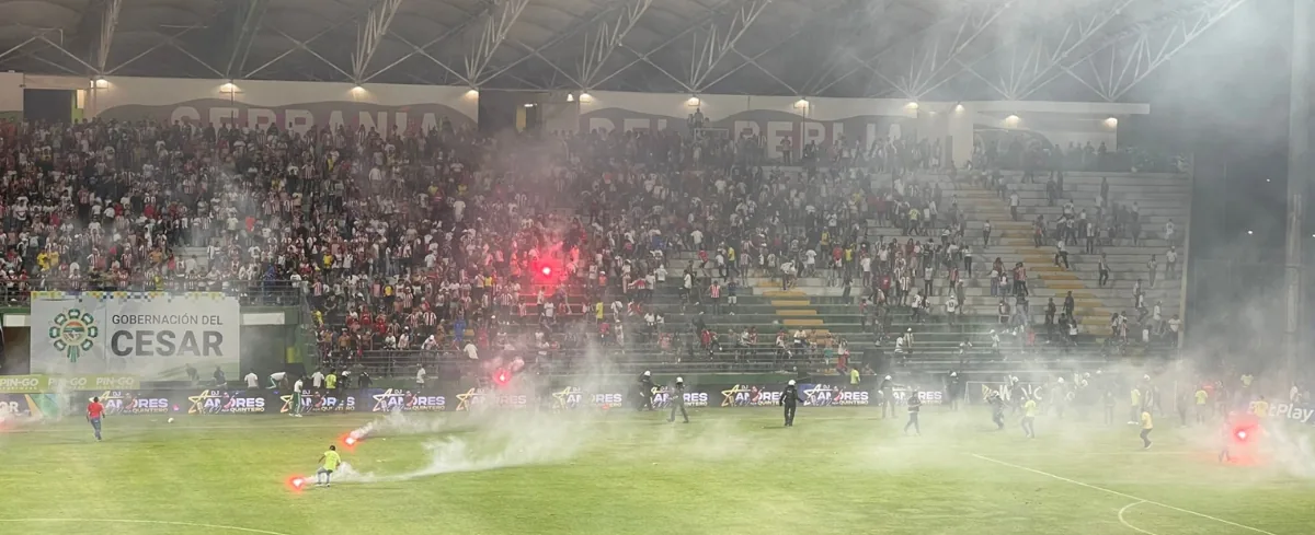 Disturbios en el estadio Armando Maestre Pavejau.