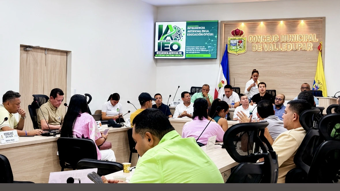La primera socialización del proyecto de acuerdo que busca orientar el uso ético, seguro y pedagógico de la Inteligencia Artificial en los colegios oficiales de Valledupar y sus corregimientos. Foto: EL PILÓN.
