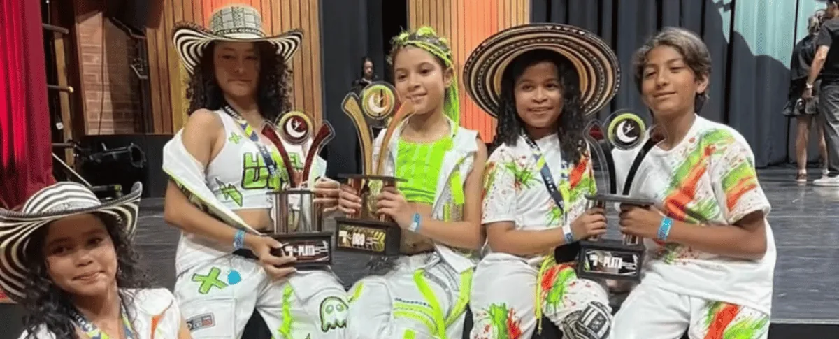 La Academia de Baile Carina Celedón dejó en firme el potencial de la juventud cesarense.