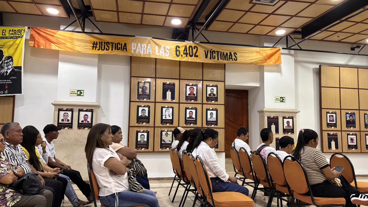 Familiares de las víctimas asistieron en Valledupar a la lectura de la sentencia contra el coronel (r) Juan Carlos Figueroa Suárez. Foto: EL PILÓN.
