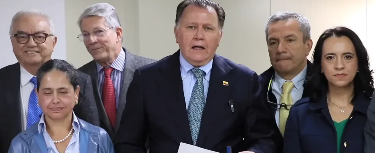 Ministro de Agricultura, Indalecio Dangond.