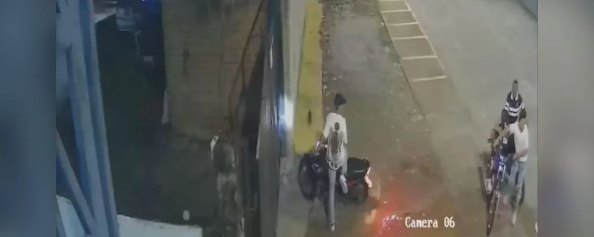 Video: Así ingresaron a un parqueadero la moto que le robaron a una mujer en Valledupar; luego se negaron a devolverla