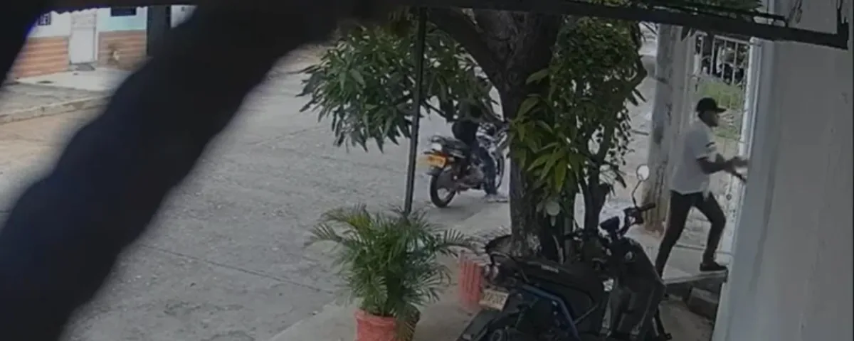 En video: de un disparo en la pierna hirieron a diseñador gráfico en medio de atraco en Valledupar