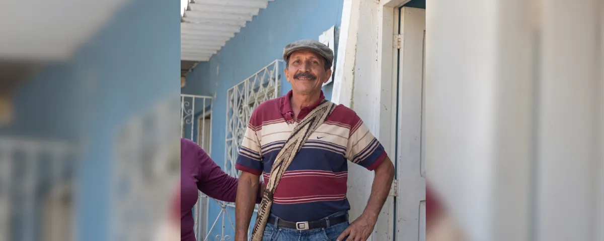 Profesor Chiqui Daza. Foto mejorada con ayuda de Gemini.